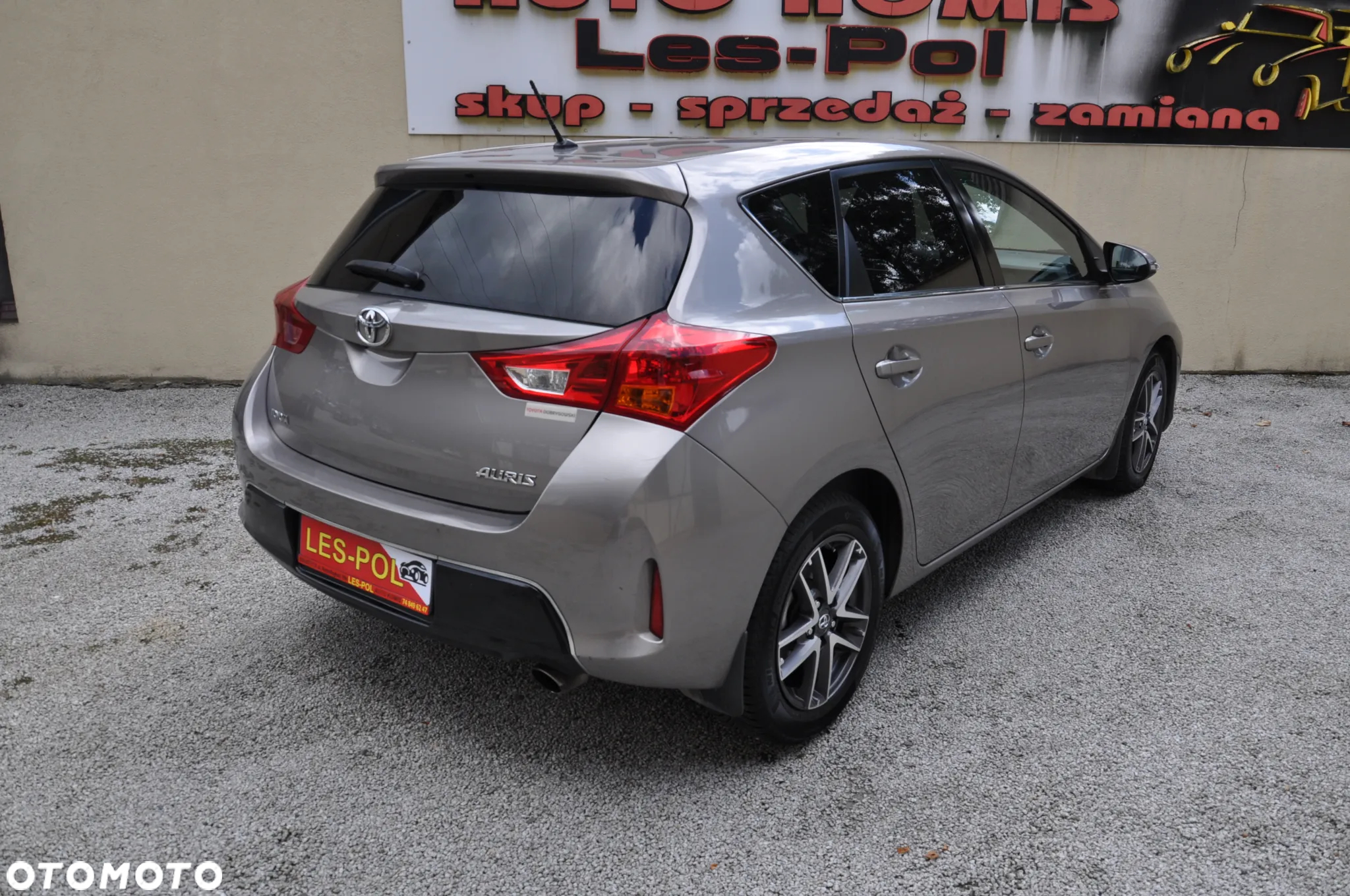 Toyota Auris - 13