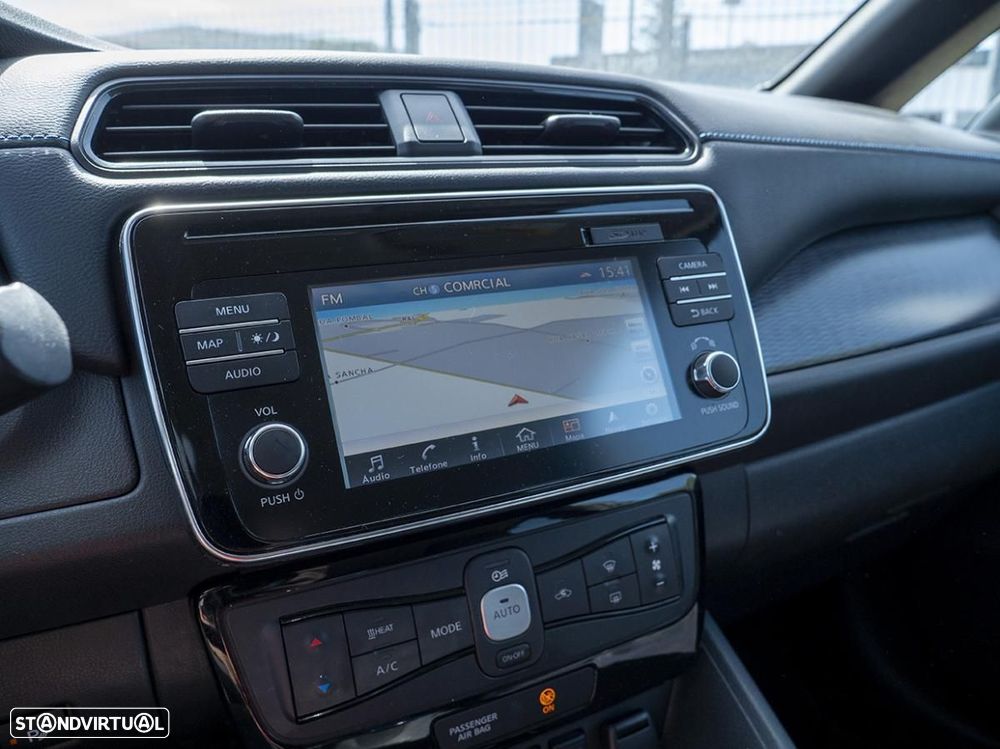 Nissan Leaf 40 kWh Acenta - 29