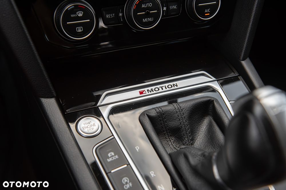 Volkswagen Passat Variant 2.0 TDI SCR 4Motion DSG (BMT) Highline - 27