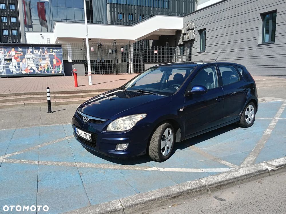 Hyundai i30 2.0 Premium - 2