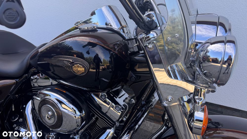Harley-Davidson Touring Road King - 30
