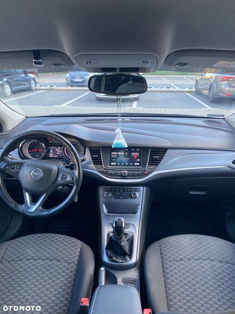 Opel Astra 1.4 T Elite - 10