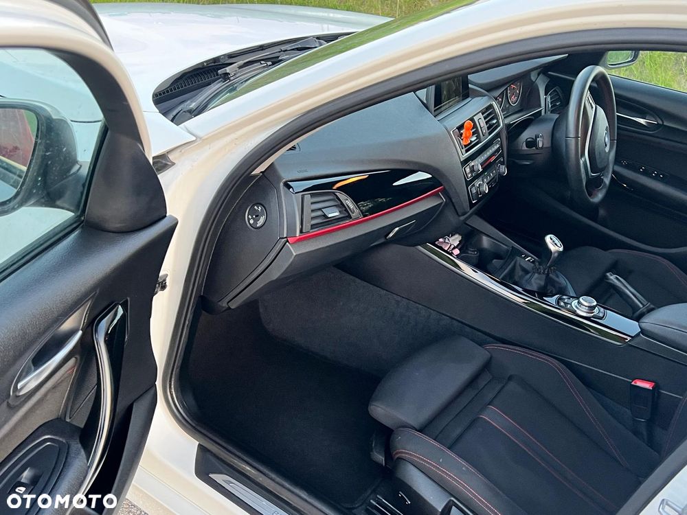 BMW Seria 1 116d EfficientDynamics Sport Line - 13