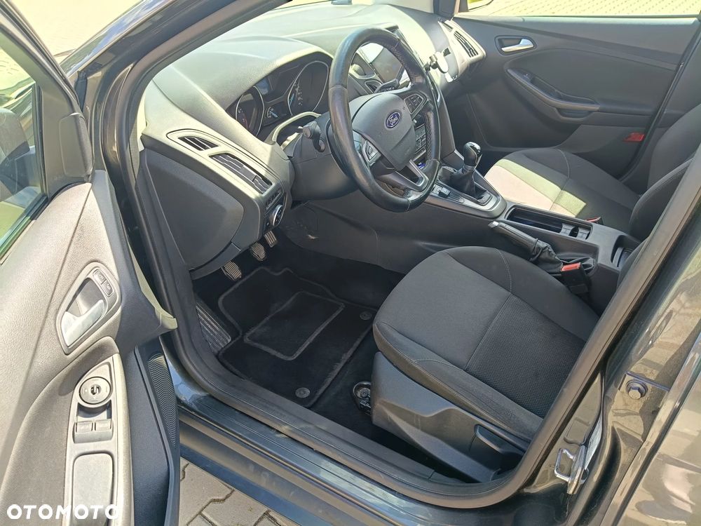 Ford Focus 1.6 Trend - 6