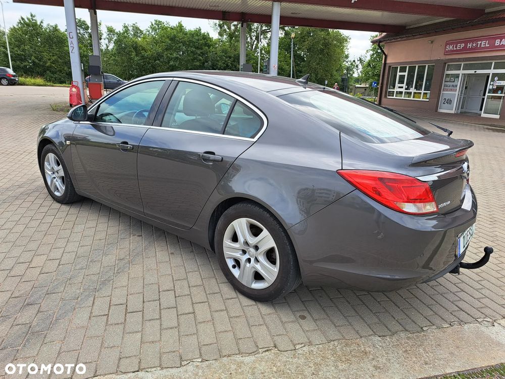Opel Insignia - 11