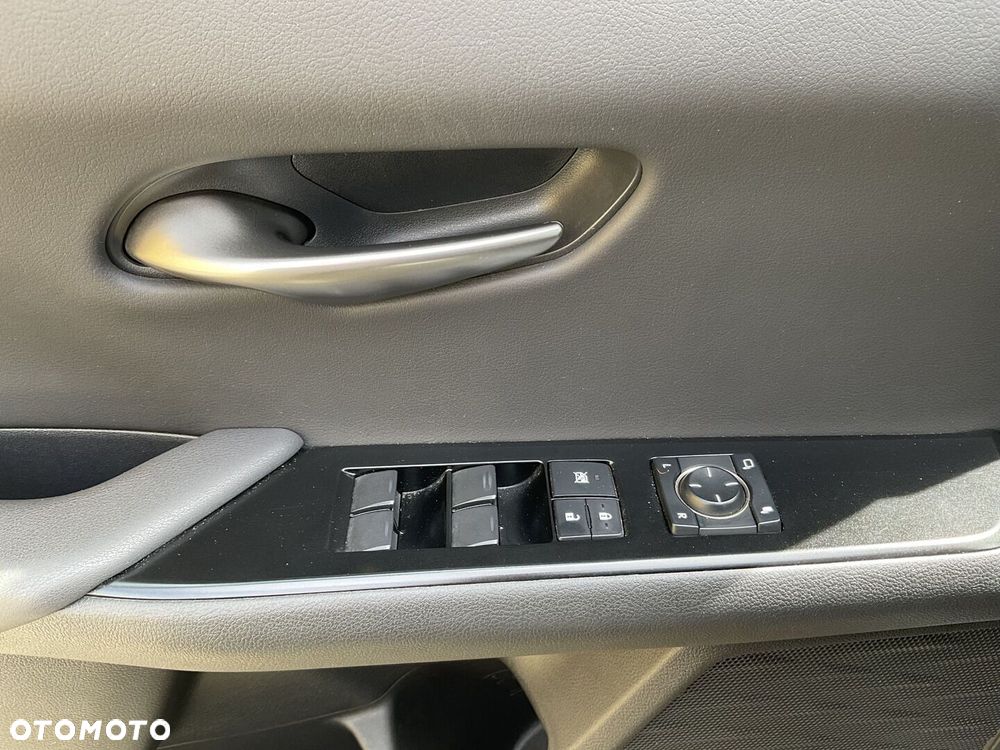 Lexus UX - 17