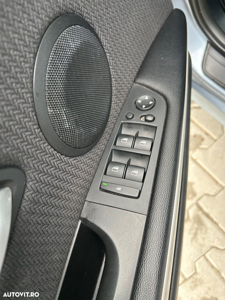 BMW Seria 3 318d DPF Aut. - 17
