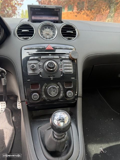Peugeot RCZ - 4