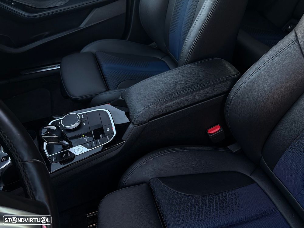 BMW 118 i Pack Desportivo M Auto - 19