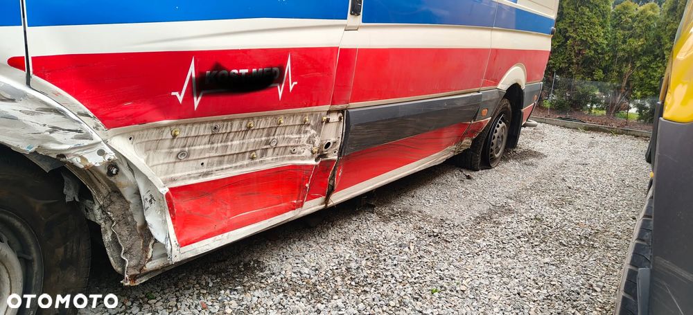 Mercedes-Benz Sprinter 316 Ambulans - 5