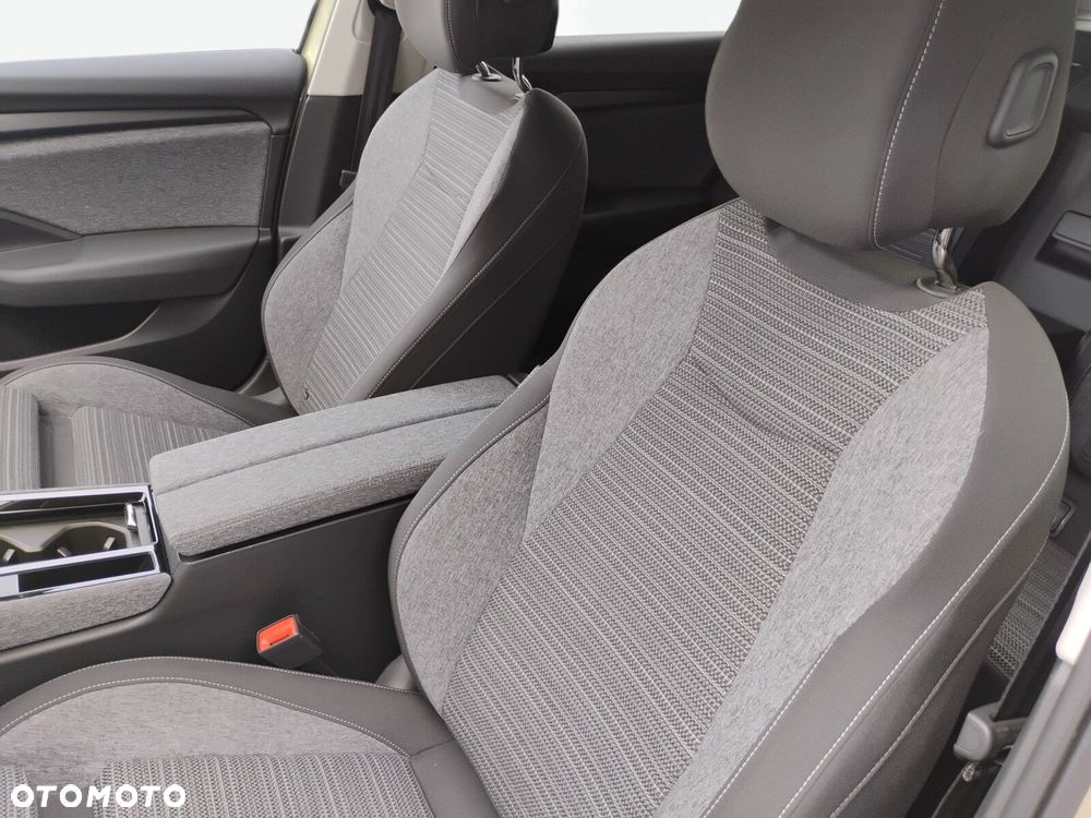 Skoda Superb 2.0 TDI SCR Selection DSG - 11