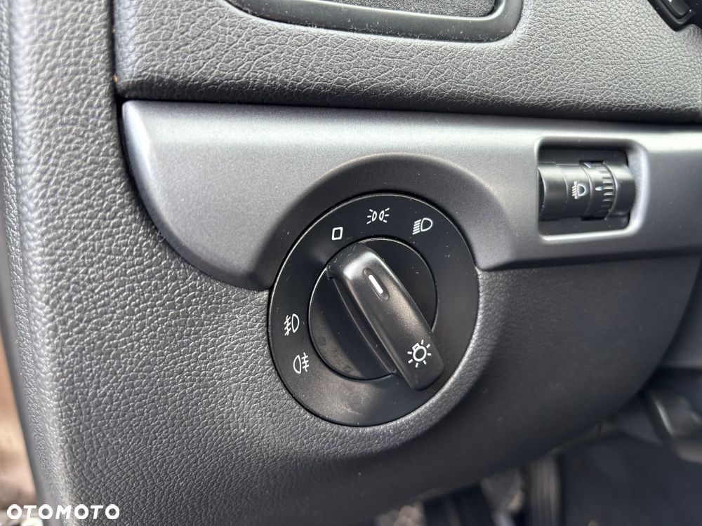 Skoda Yeti 2.0 TDI DPF 4x2 Elegance - 28