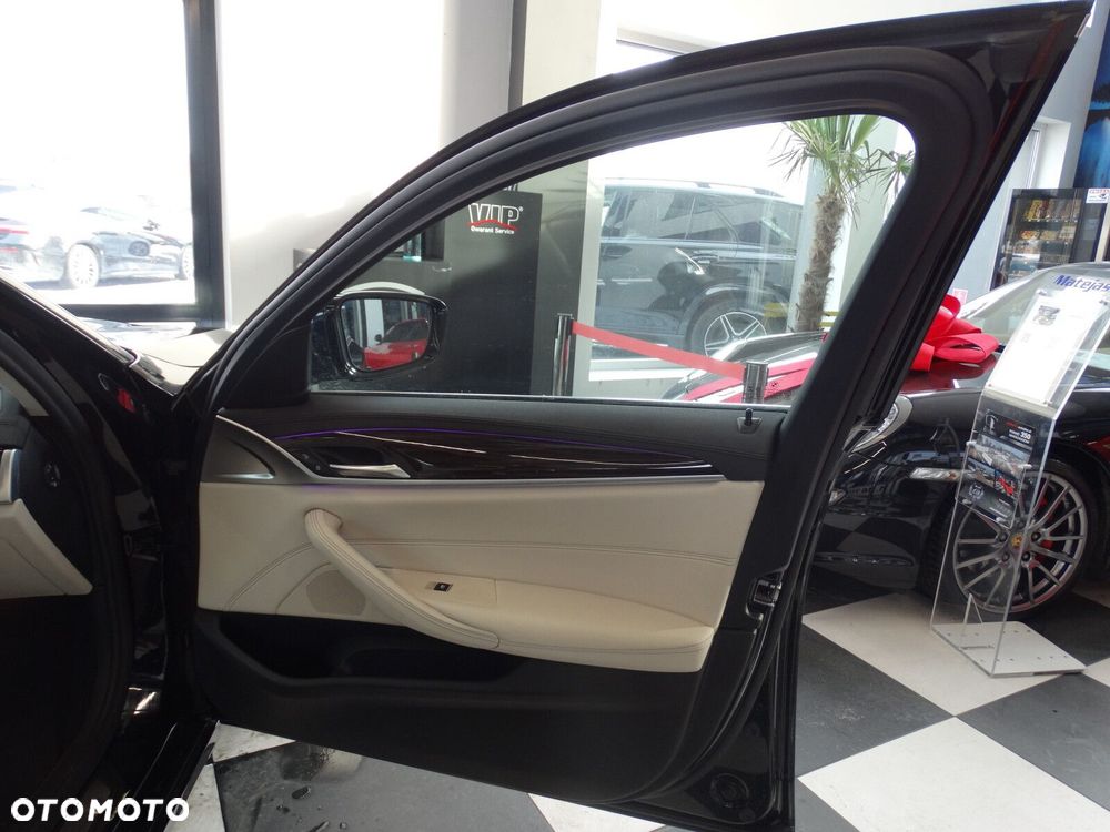BMW Seria 5 - 35