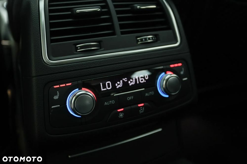 Audi A6 Avant 2.0 TDI Ultra DPF S tronic - 19