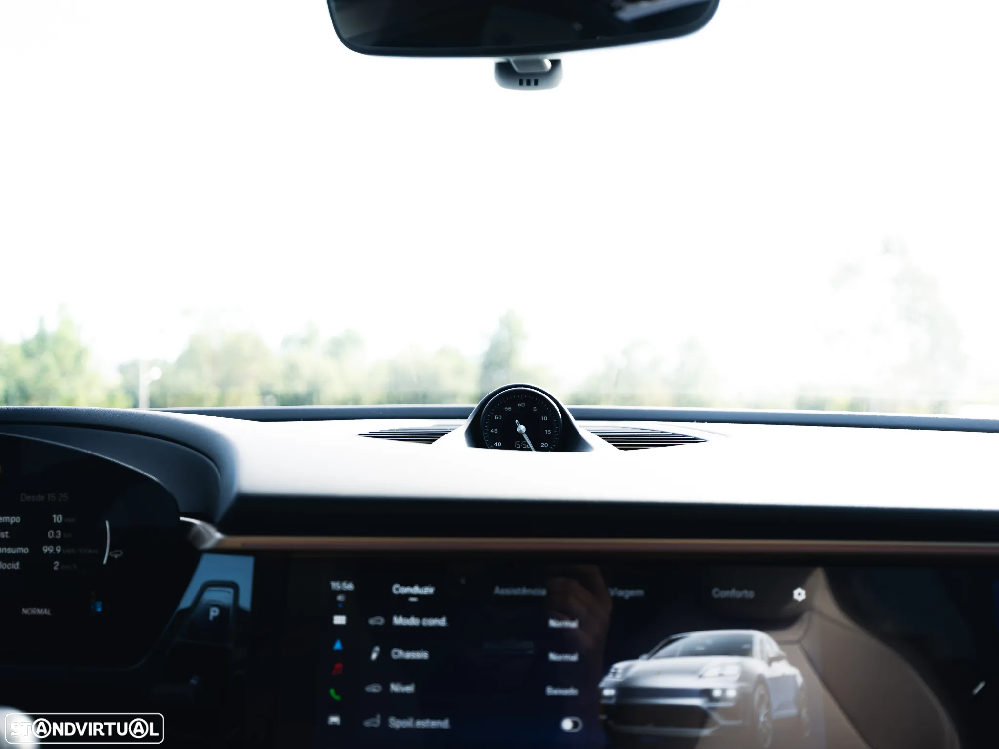 Porsche Macan Electric 4 - 22