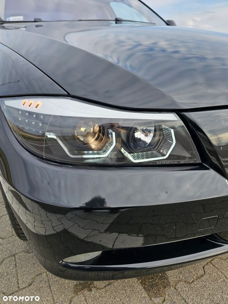 BMW Seria 3 330i - 9