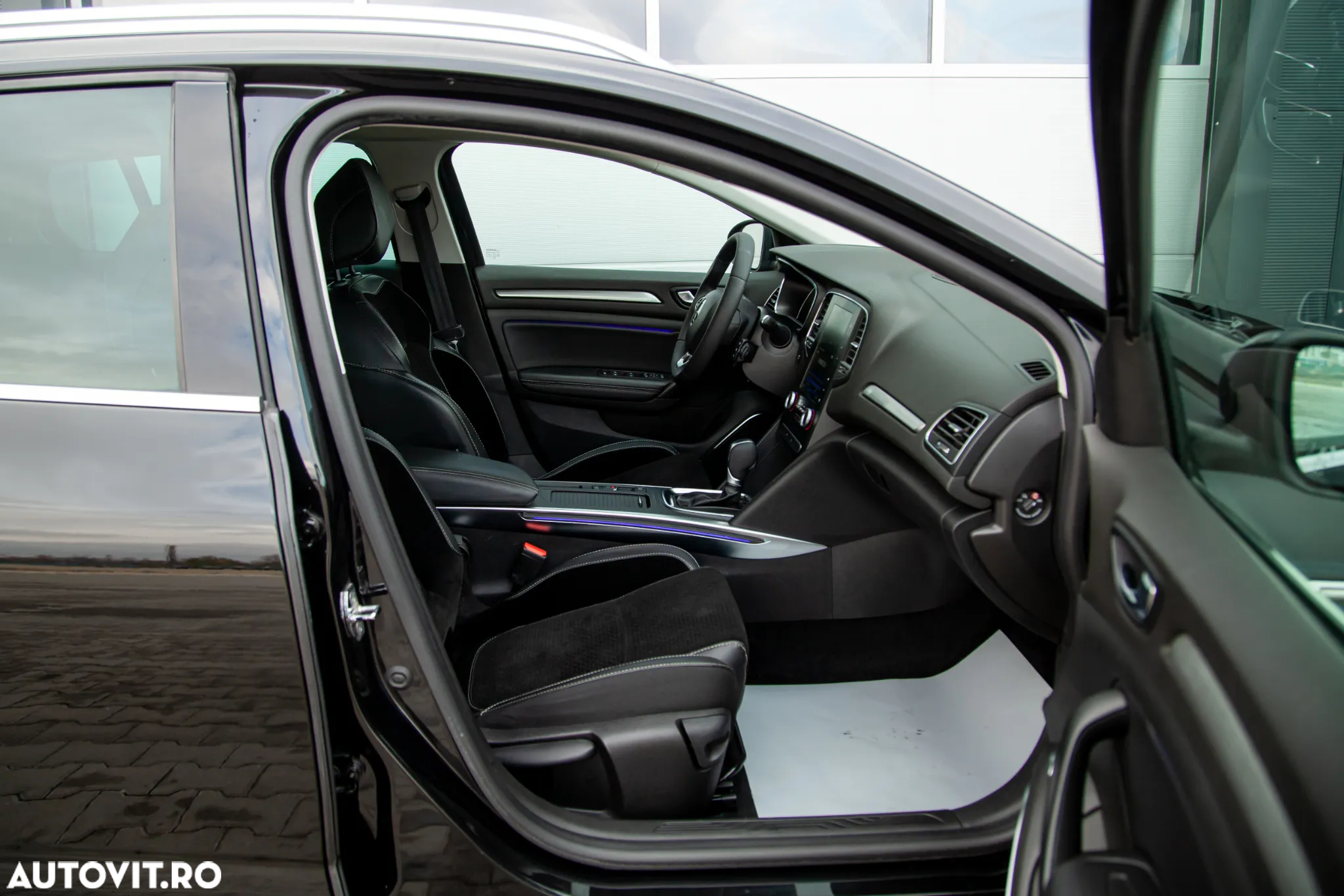 Renault Megane ENERGY dCi 110 EDC INTENS - 10