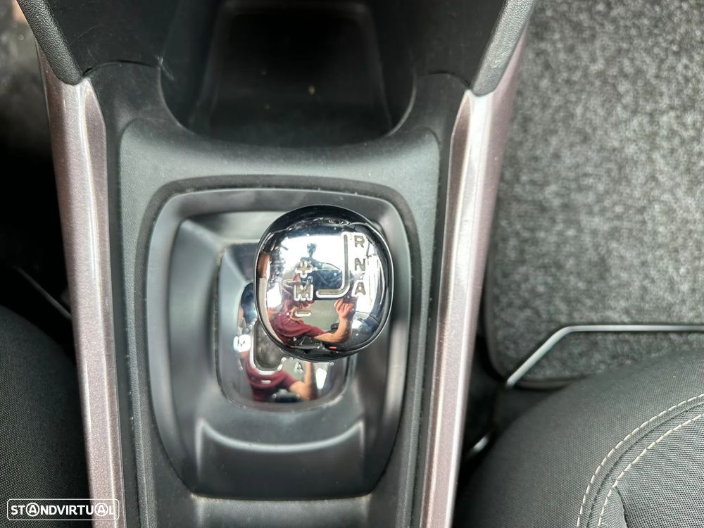 Peugeot 2008 82 e-VTI ETG5 Active - 18