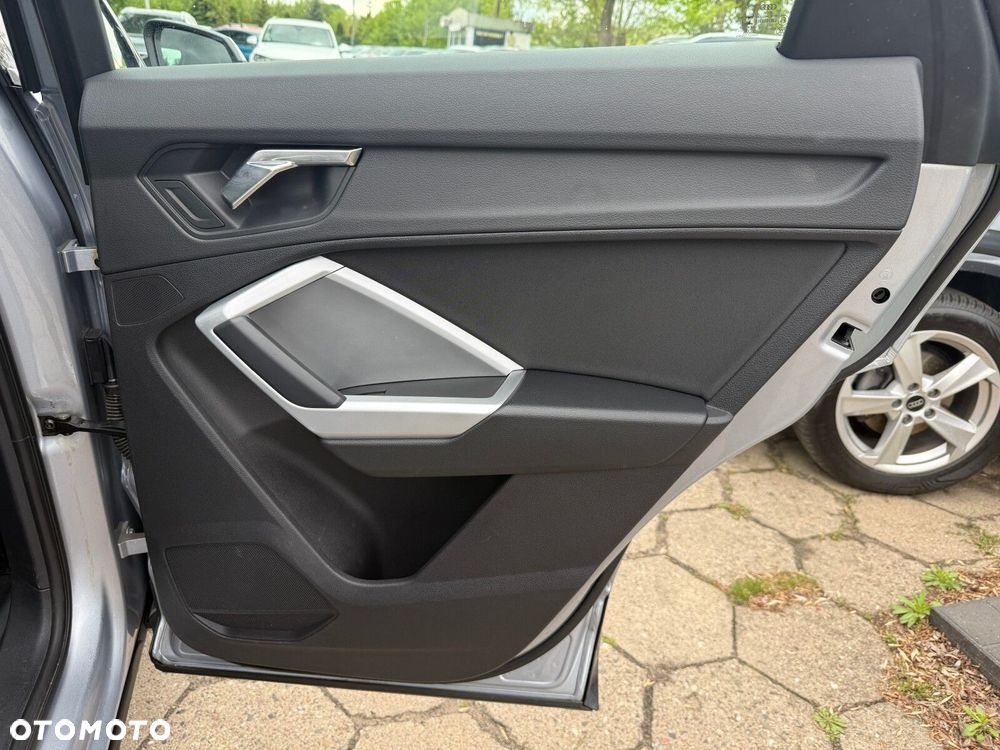 Audi Q3 Sportback - 14