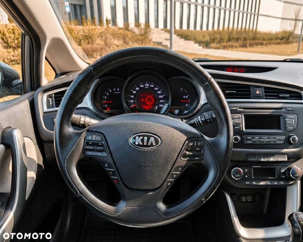Kia Ceed 1.6 CRDi L - 3