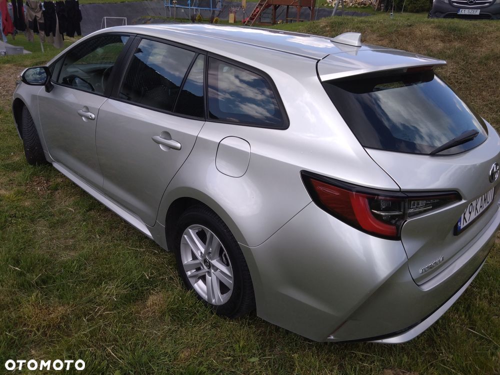 Toyota Corolla - 4