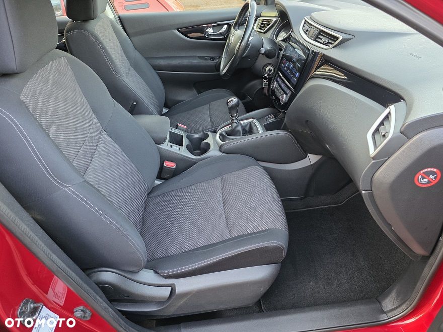 Nissan Qashqai 1.6 Acenta - 19