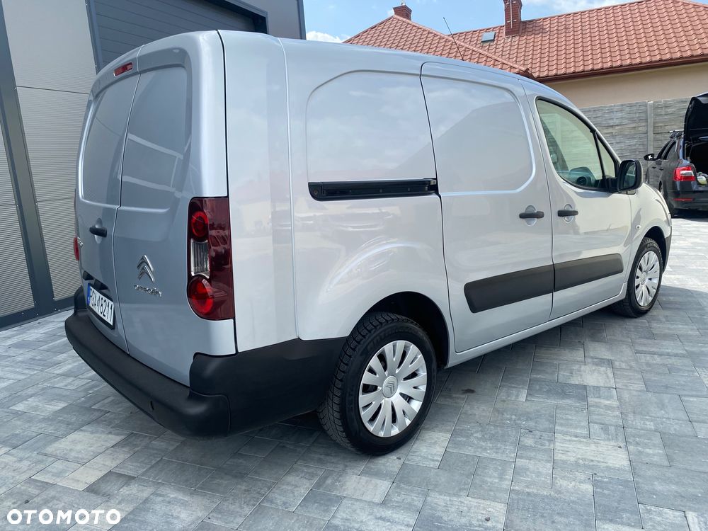 Citroën BERLINGO 1.6 HDI, MAX długi, 3-osobowy, klimatyzacja, zakupiony w salonie w Rzeszowie - 13