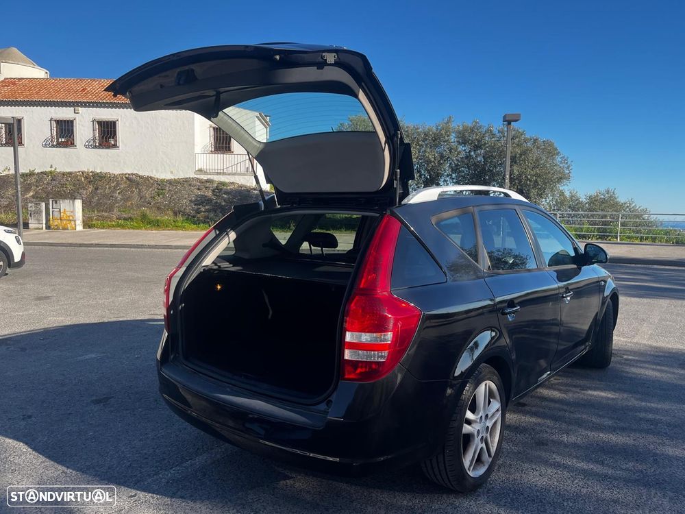 Kia Ceed SW 1.6 CRDi EX - 13