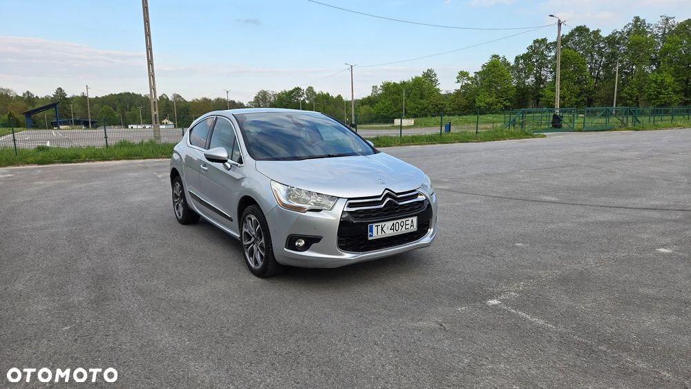 Citroën DS4 HDi 165 Urban Show - 4