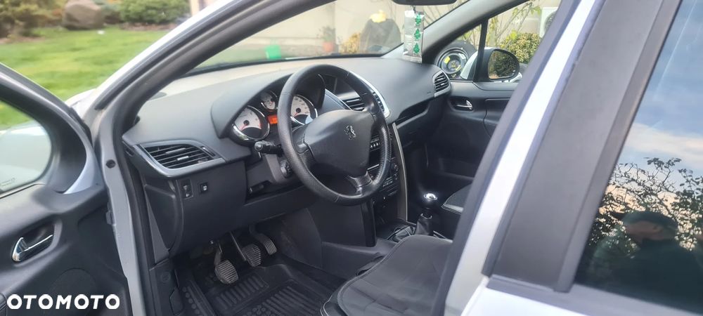 Peugeot 207 95 VTi Premium - 9