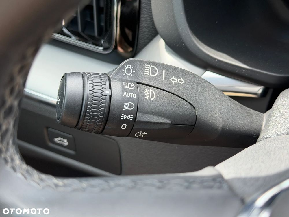 Volvo XC 60 B5 B AWD Core - 17
