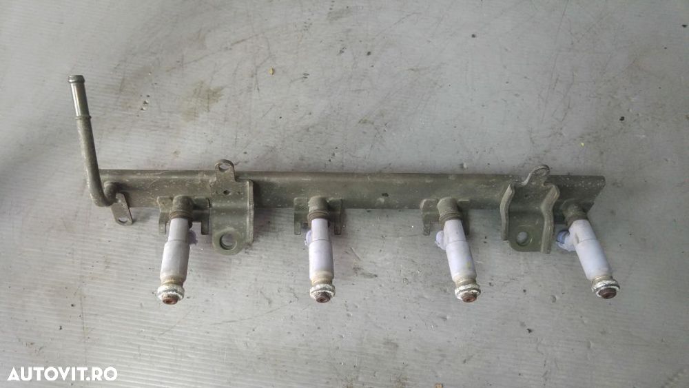 rampa cu injectoare 1.3 benzina m13a suzuki ignis dupa 2003 cod 3980 - 2