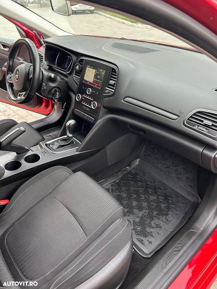 Renault Megane - 11
