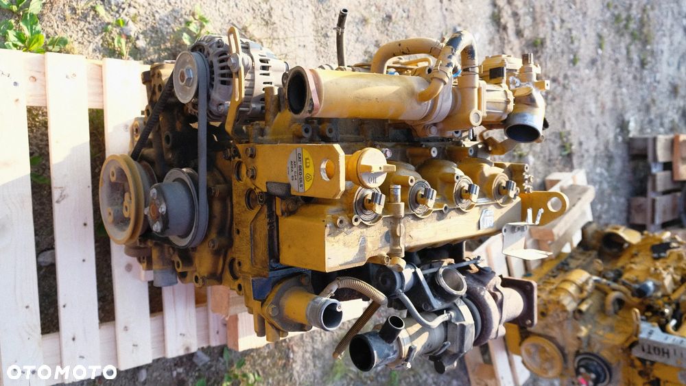 silnik caterpillar c 3.3B 3.3 litra kubota - 2