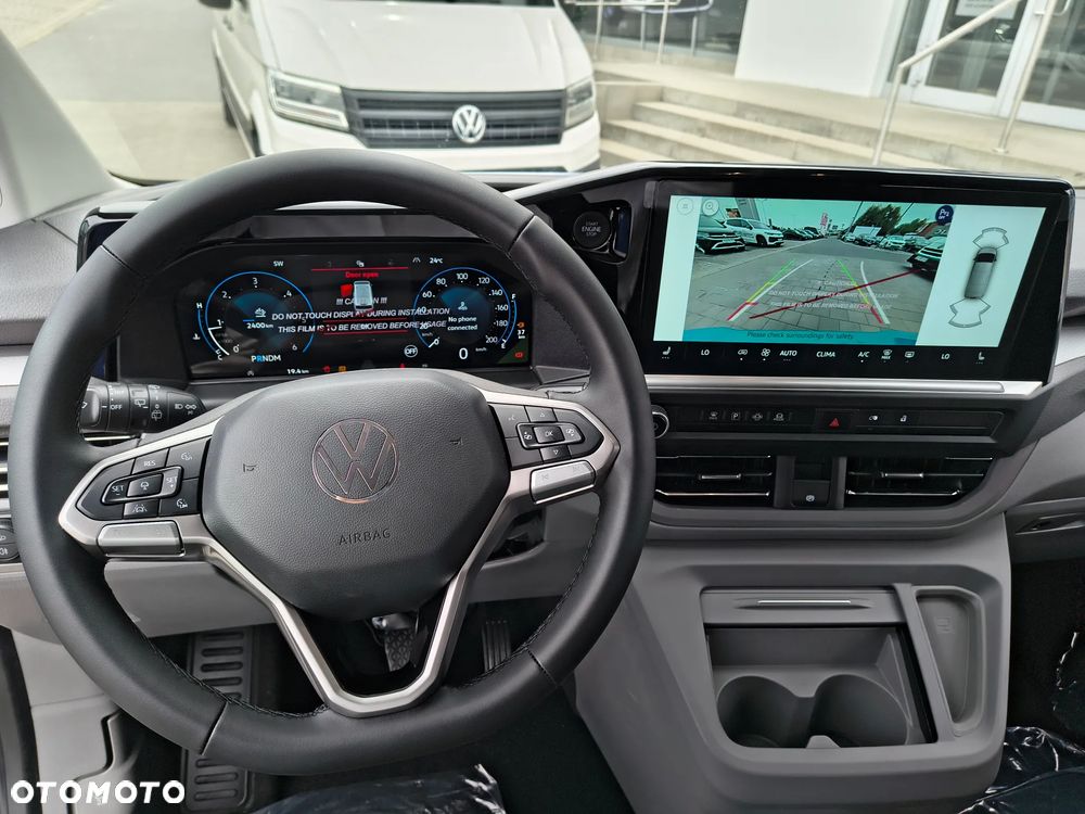 Volkswagen Caravelle - 4