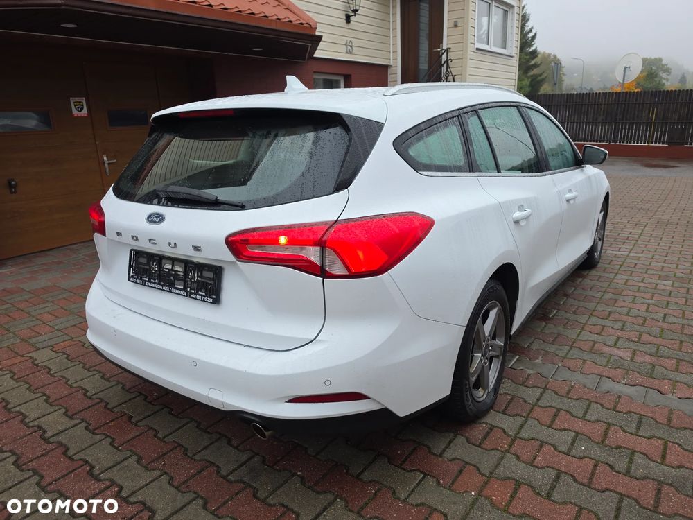Ford Focus 2018 photo 3