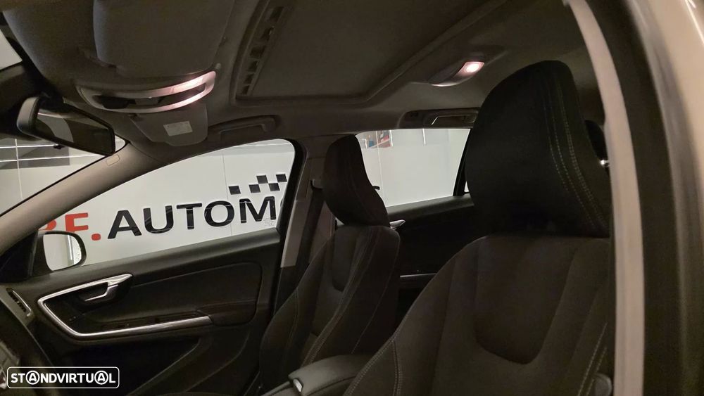 Volvo V60 1.6 D2 Momentum Eco - 38
