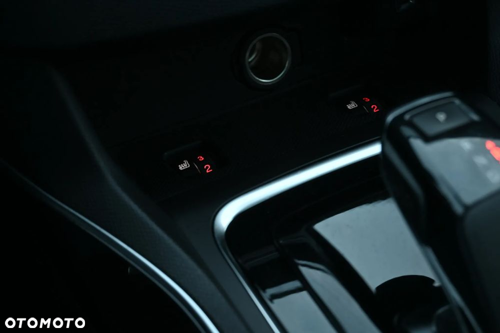 Peugeot 308 SW BlueHDi 180 EAT6 GT - 30