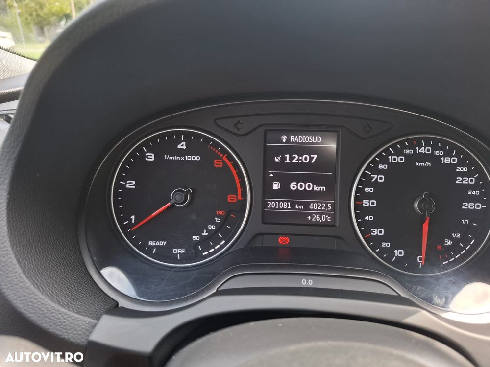 Audi A3 Sportback 1.6 30 TDI Design - 12