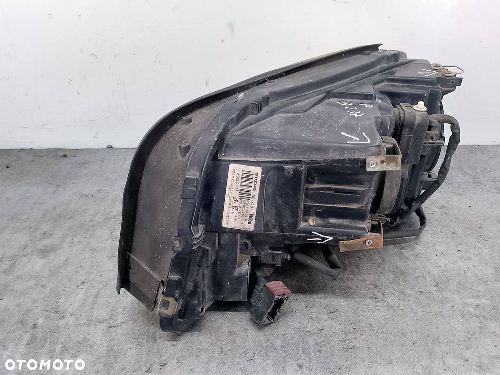 LAMPA PRZÓD PRAWA XENON VOLVO XC90 ( 02-14 ) 30678187 89009435 - 4