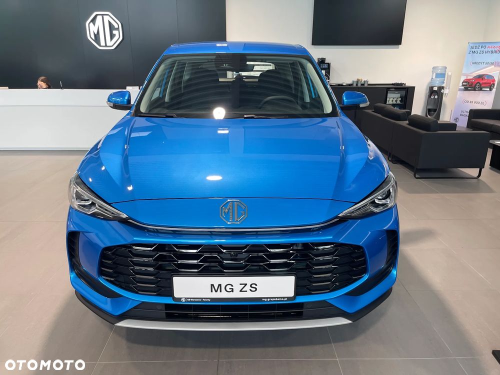 MG ZS Hybrid+ - 5