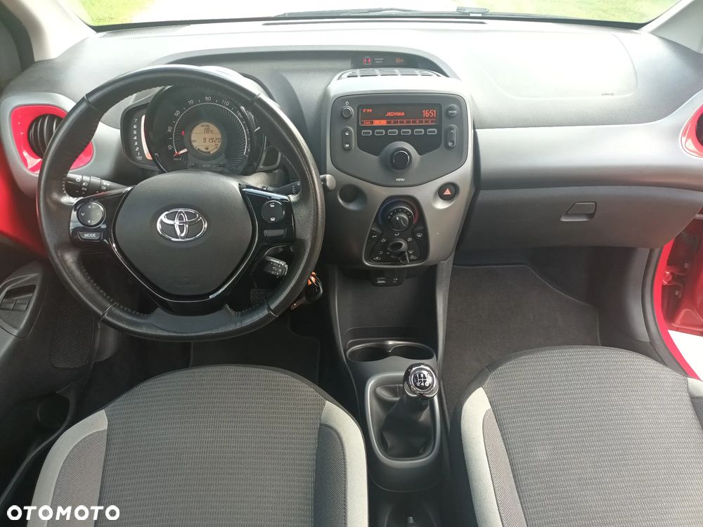 Toyota Aygo 1.0 VVT-i Color Edition - 11