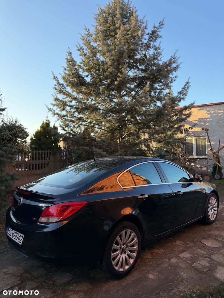 Opel Insignia - 1