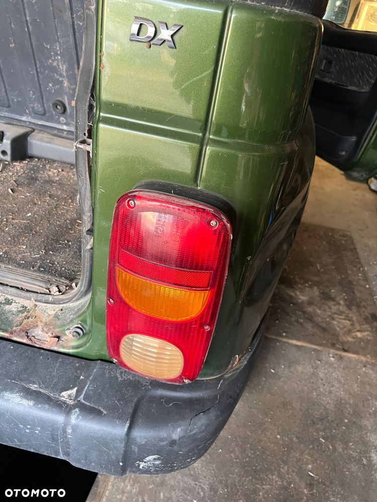 Lampa tylna lewa prawa Kia retona 2.0td 4x4 - 1