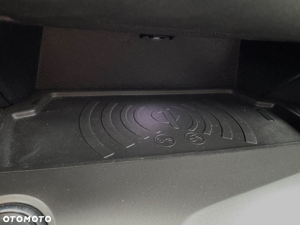 Peugeot 308 PureTech 130 GPF EAT8 Stop & Start Allure Pack - 24