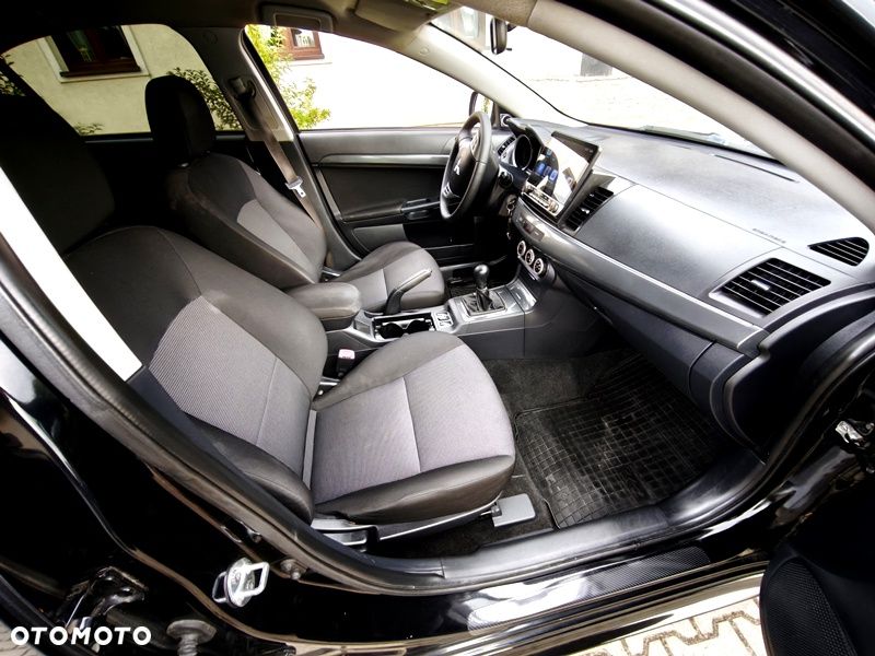Mitsubishi Lancer 1.8 Instyle NAVI - 9