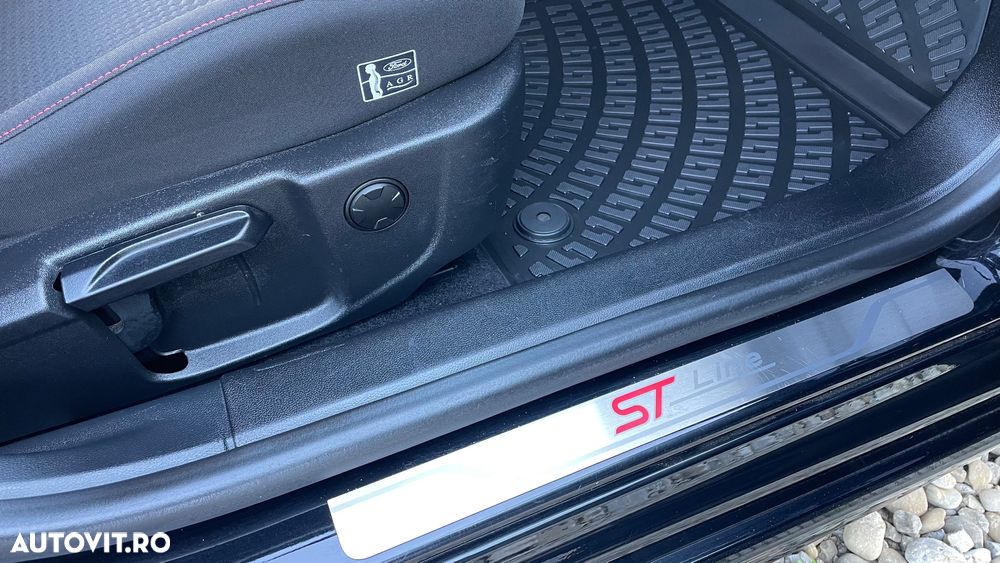 Ford Focus 1.0 EcoBoost Start-Stopp-System ST-LINE - 36