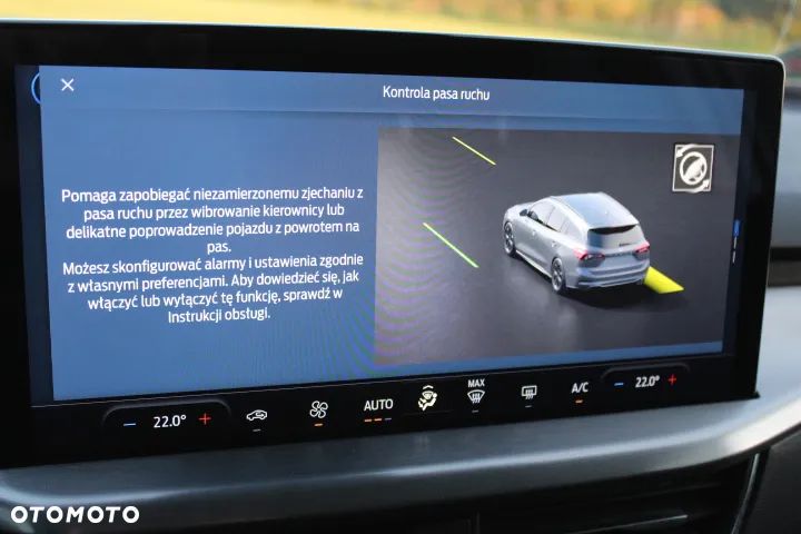 Ford Focus 1.0 EcoBoost Hybrid TITANIUM DESIGN - 27