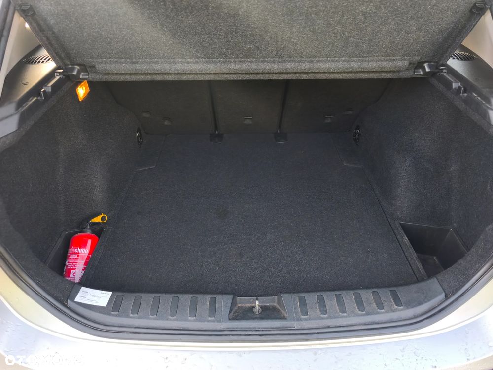 BMW X1 sDrive18d - 8