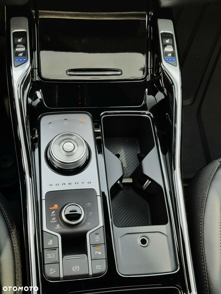 Kia Sorento - 26
